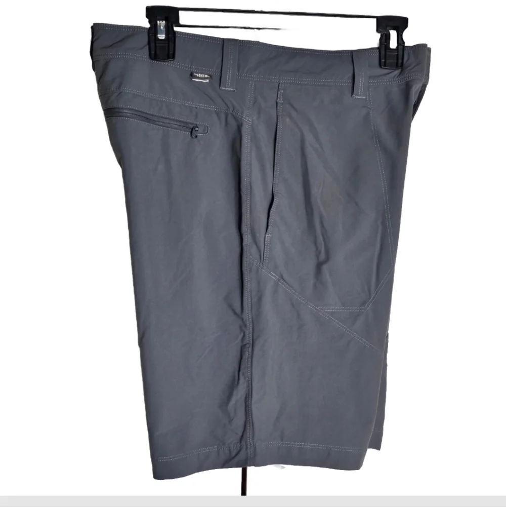 The North Face Men's Gray Cargo Hiking Outdoor Performance Shorts, Size 32
